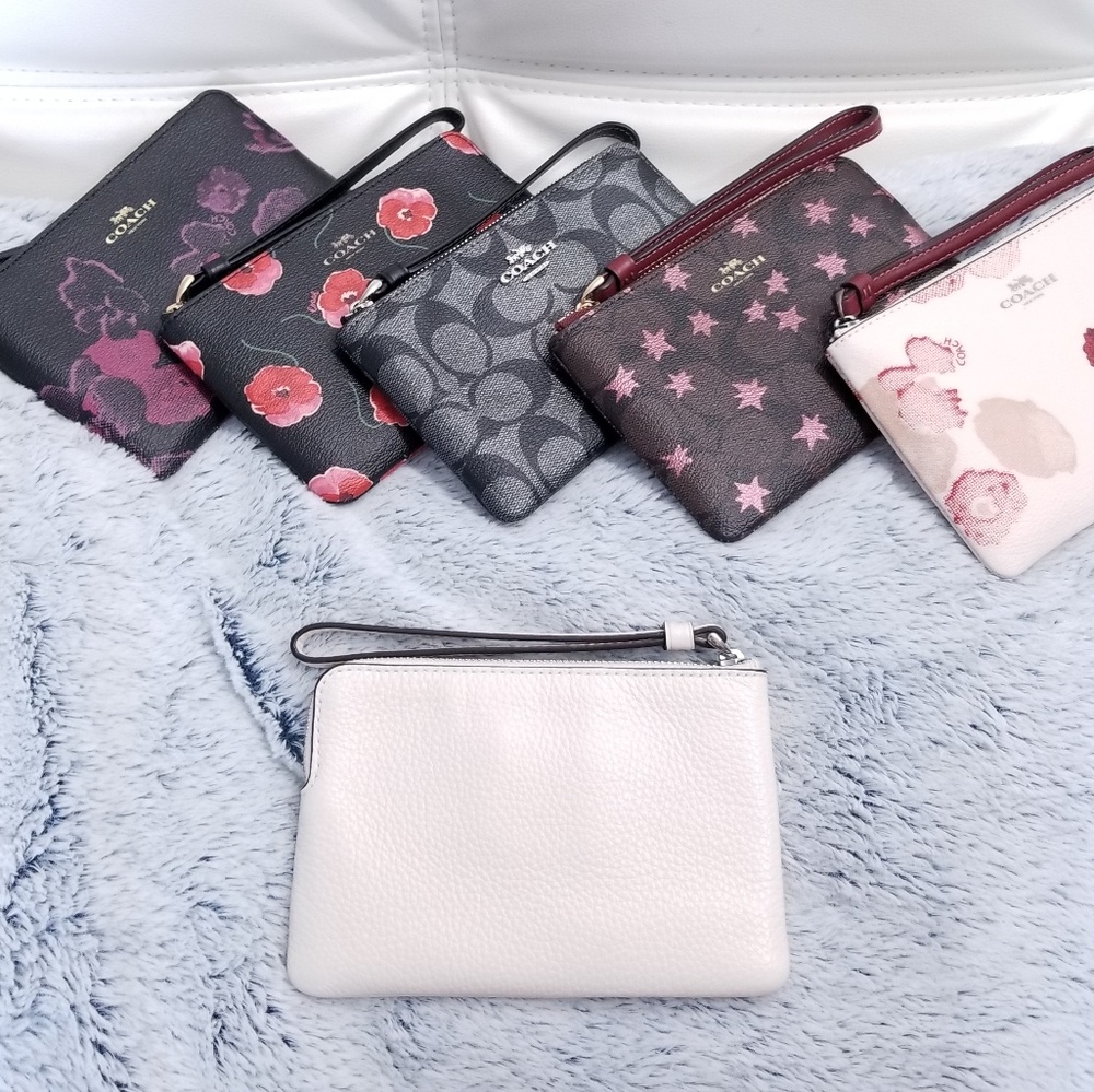 🔥LAST 1🔥NWT COACH FLORAL WRISTLET - Picture 8 of 8